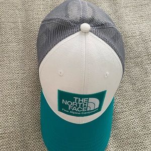 North face trucker hat